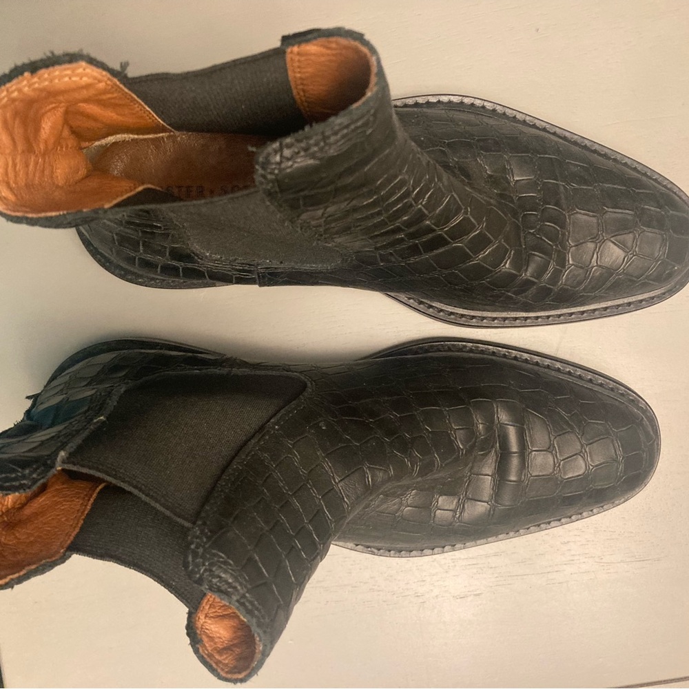 New Sister Soeur Boots.
